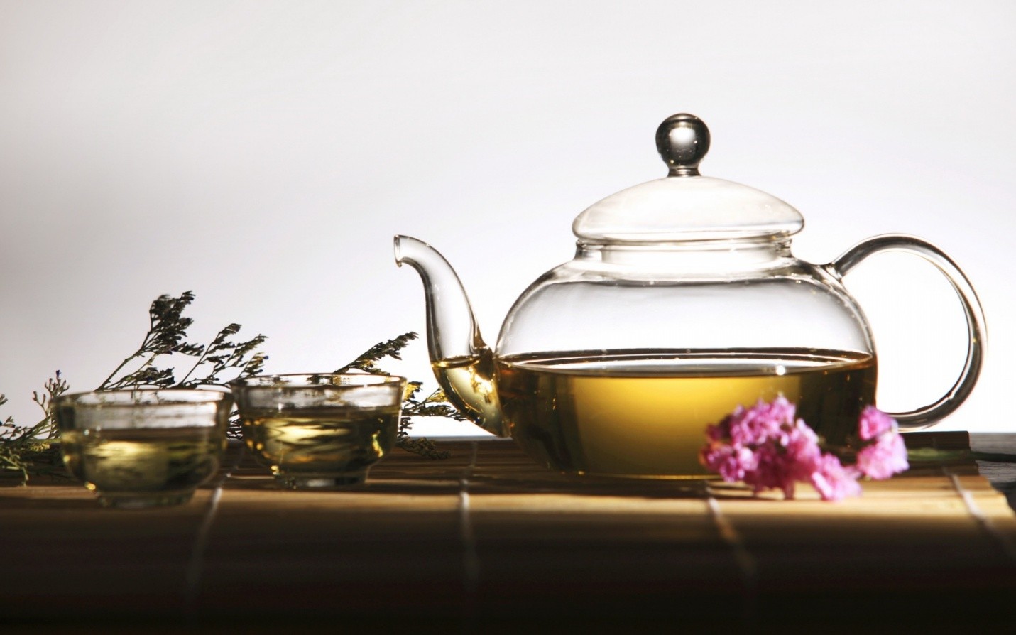 Зелёный и черный иван-чай: польза и отличия