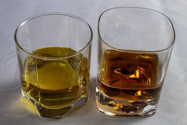 разница между виски и бурбоном
