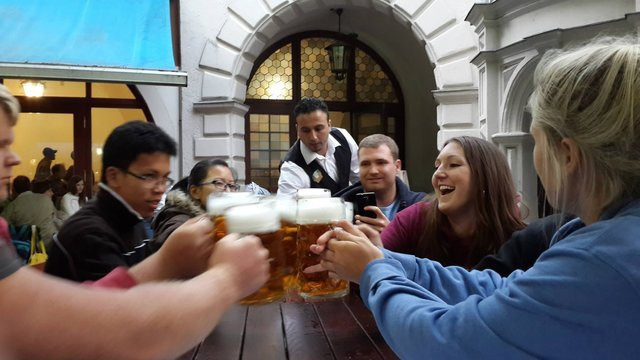 Алкоголь в Венгрии: какие алкогольные напитки, кроме пива и вина, пьют в стране