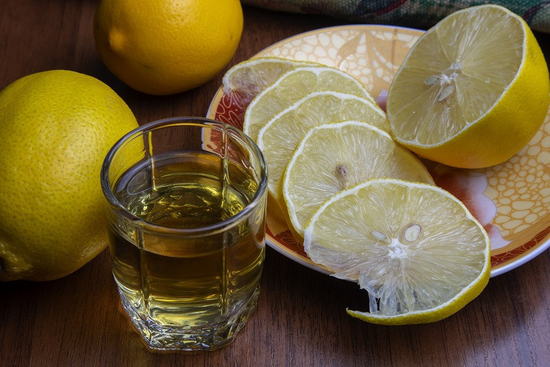 фото настойки водки с лимоном